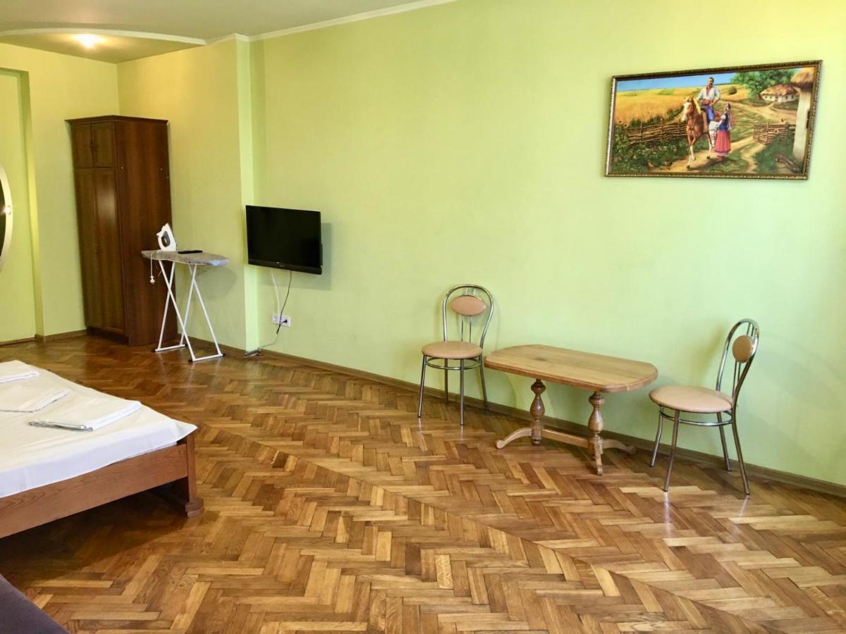 Svobody, Apartments Near The Opera Львів Екстер'єр фото